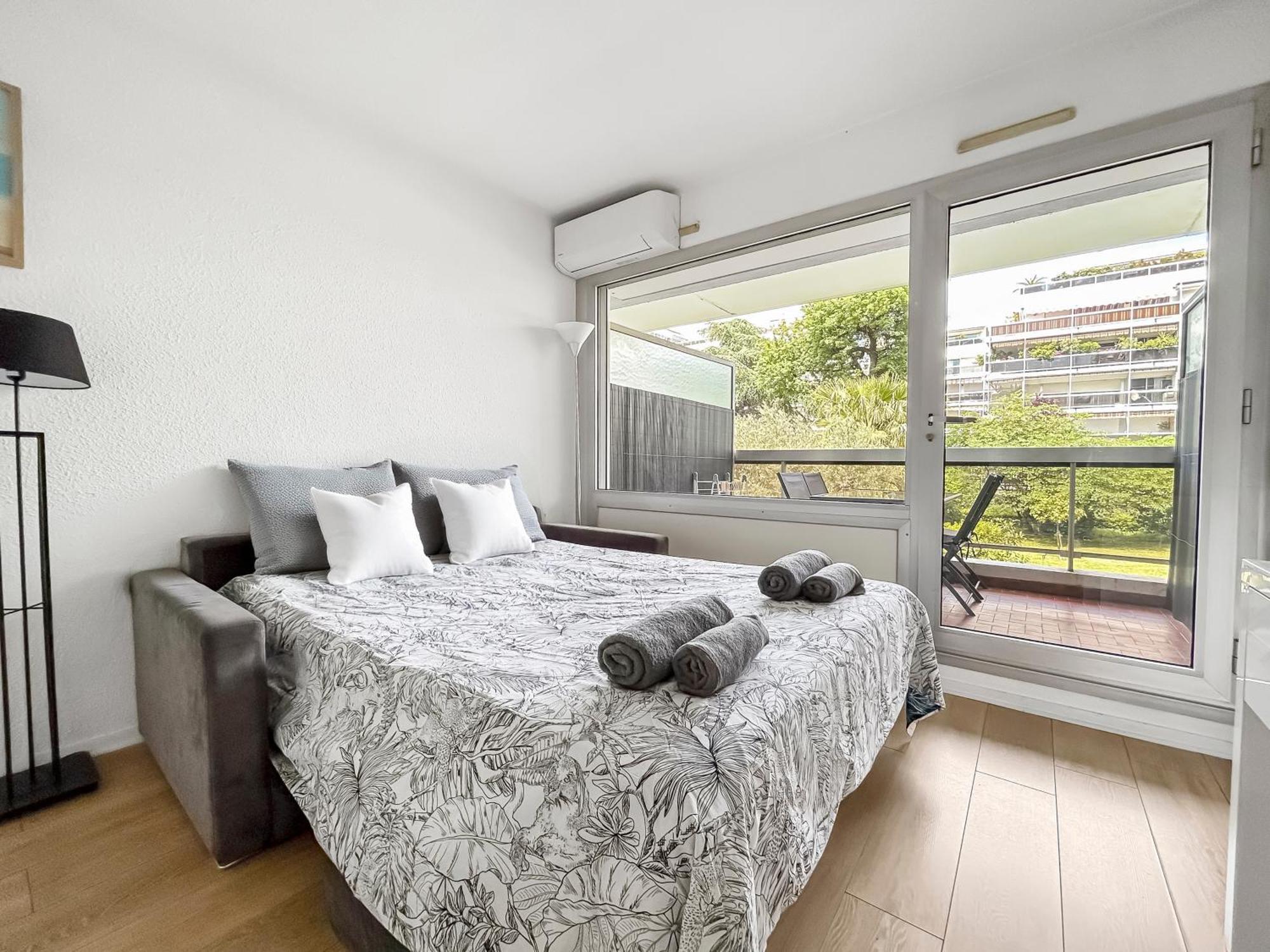 Joli Studio 4Pers Piscine Tout Confort Juan-les-Pins Exterior foto