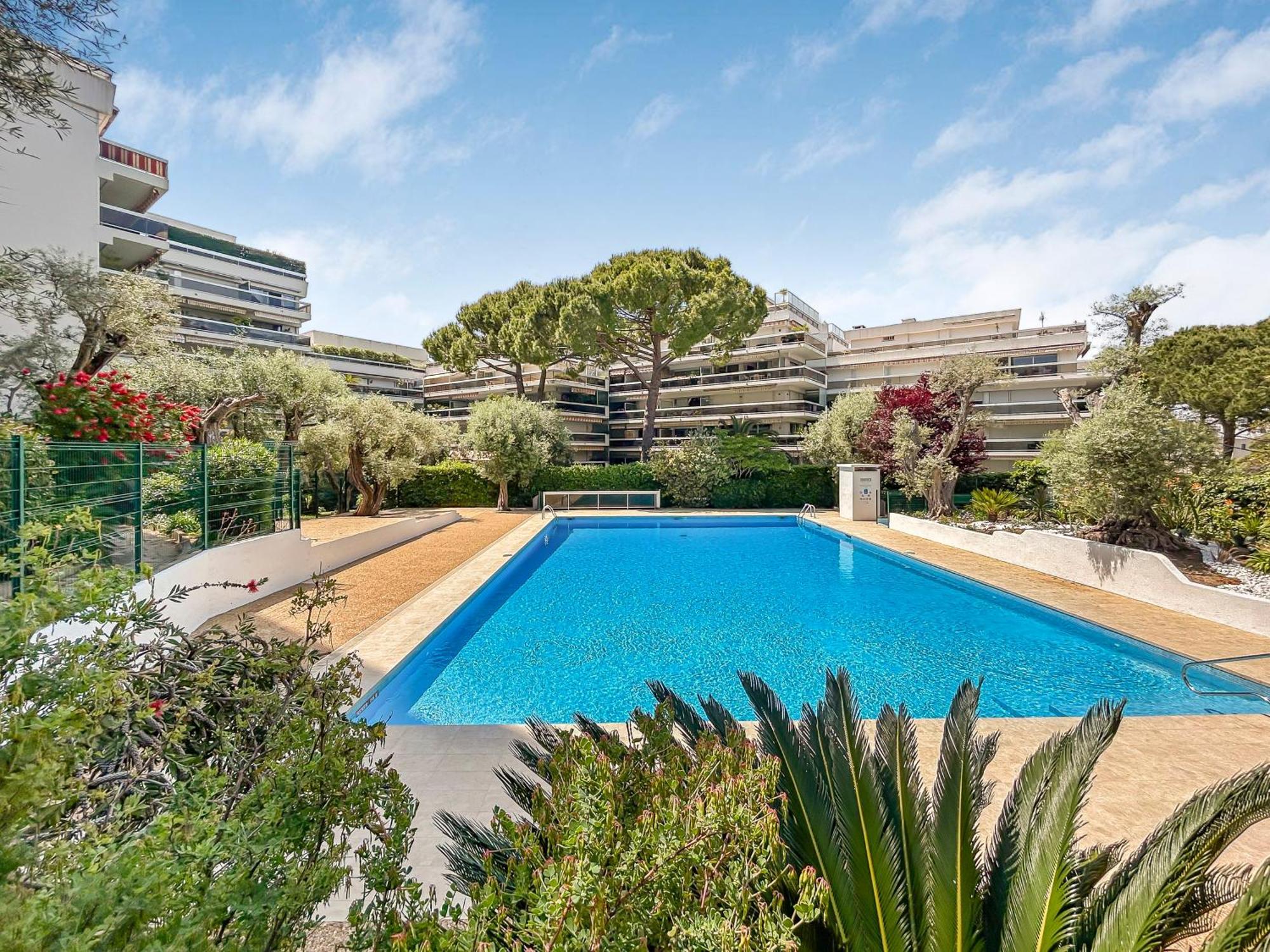 Joli Studio 4Pers Piscine Tout Confort Juan-les-Pins Exterior foto
