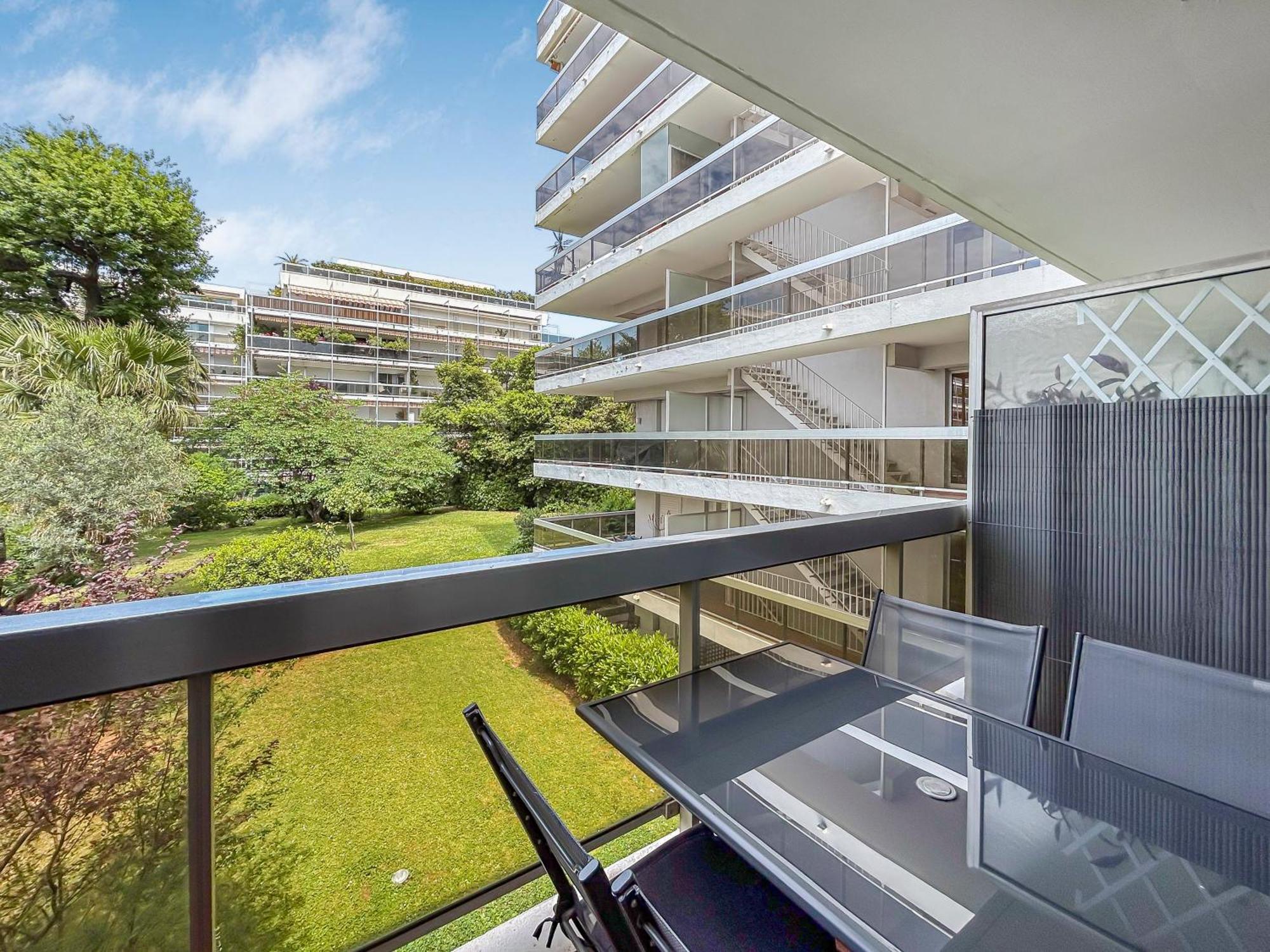 Joli Studio 4Pers Piscine Tout Confort Juan-les-Pins Exterior foto