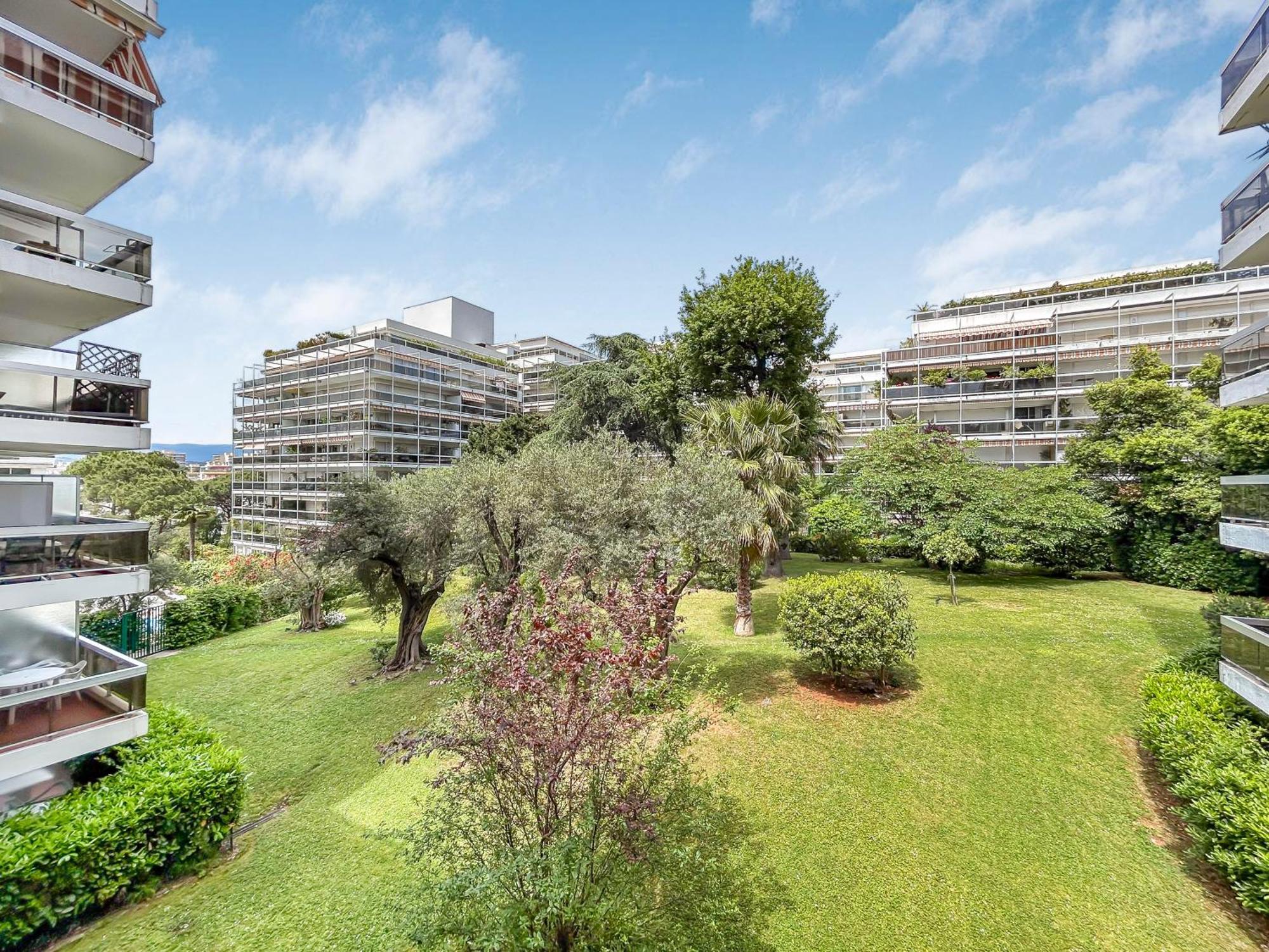 Joli Studio 4Pers Piscine Tout Confort Juan-les-Pins Exterior foto