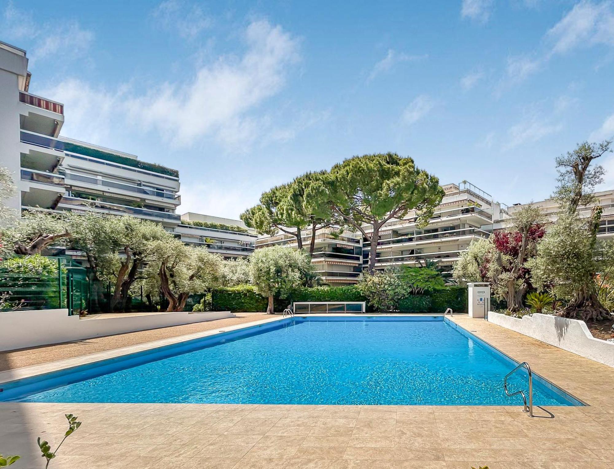 Joli Studio 4Pers Piscine Tout Confort Juan-les-Pins Exterior foto